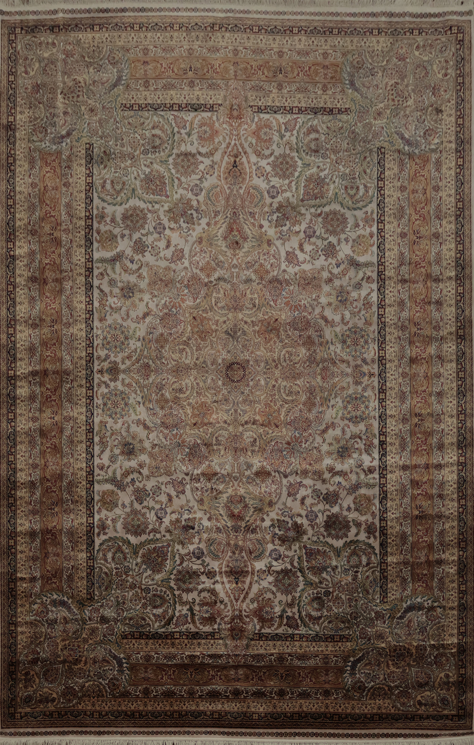 Exquisite Qum Area Rug 7x10 with Captivating Detailed Symmetry