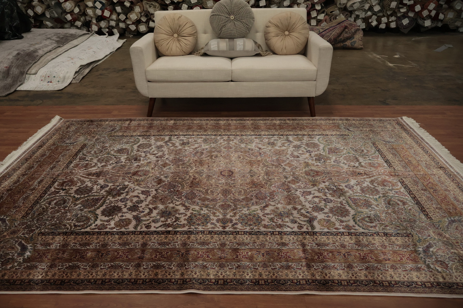 Exquisite Qum Area Rug 7x10 with Captivating Detailed Symmetry