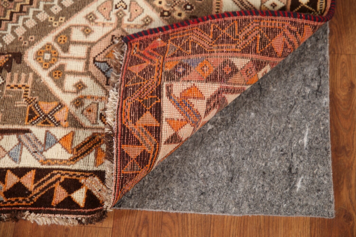 Antique Shiraz Persian Area Rug 6x9