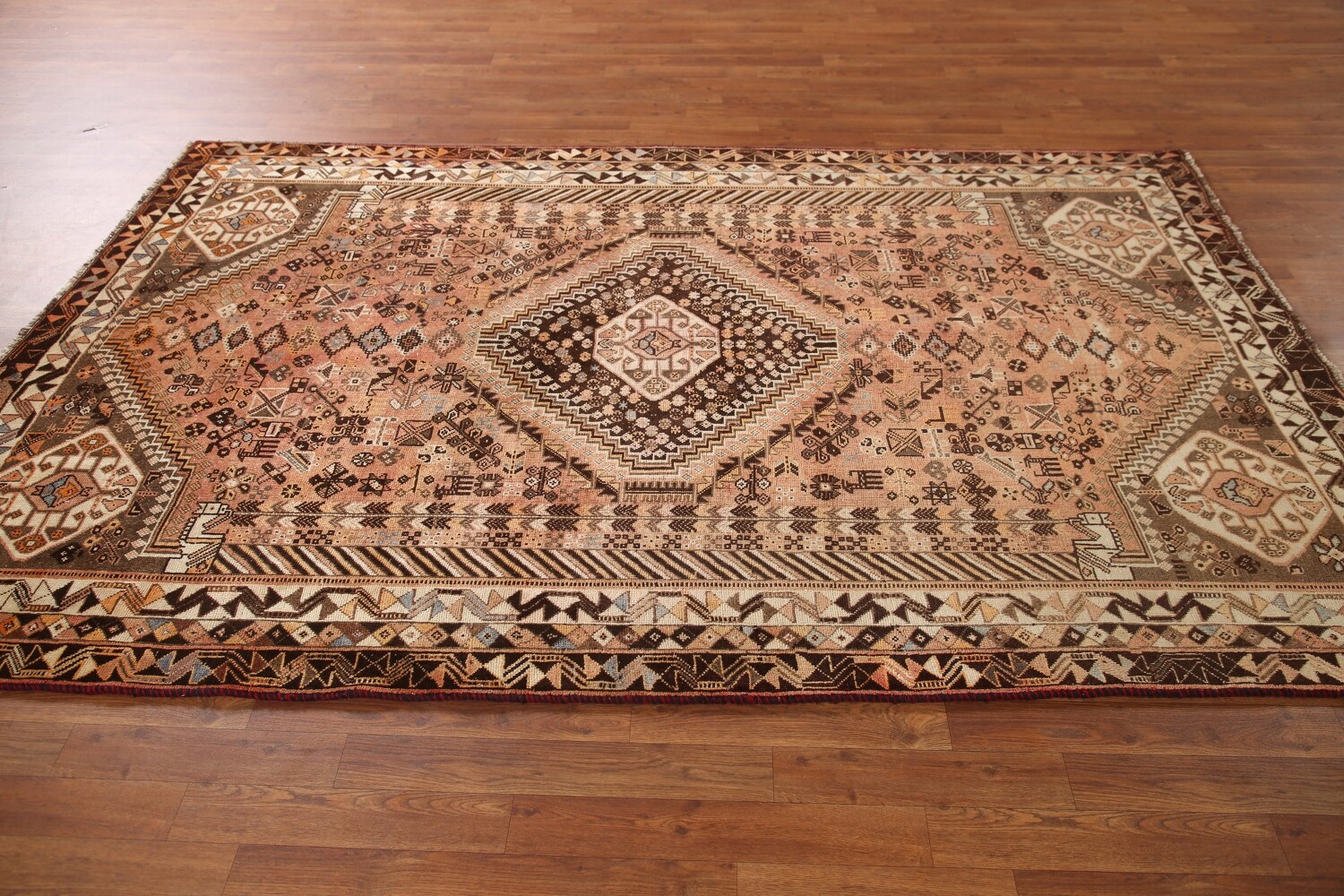 Antique Shiraz Persian Area Rug 6x9