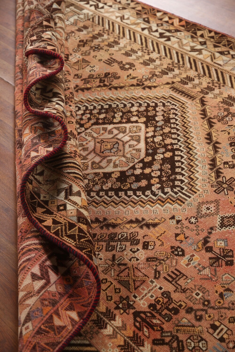 Antique Shiraz Persian Area Rug 6x9