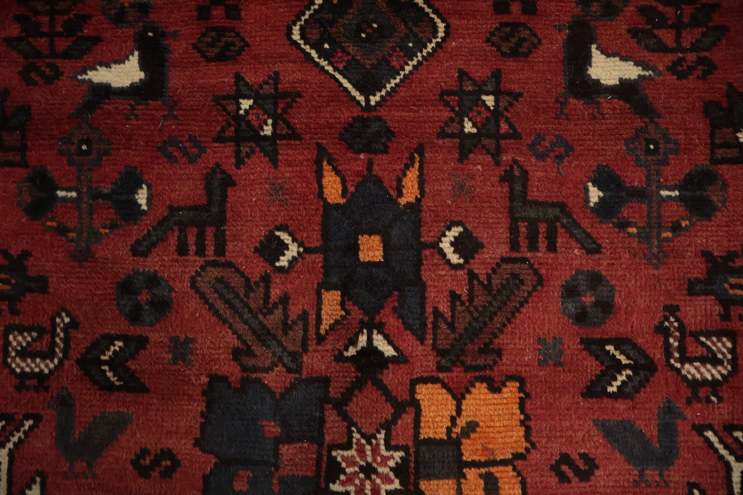 Bold Persian Shiraz Tribal Area Rug with Classic Diamond Pattern 7x10