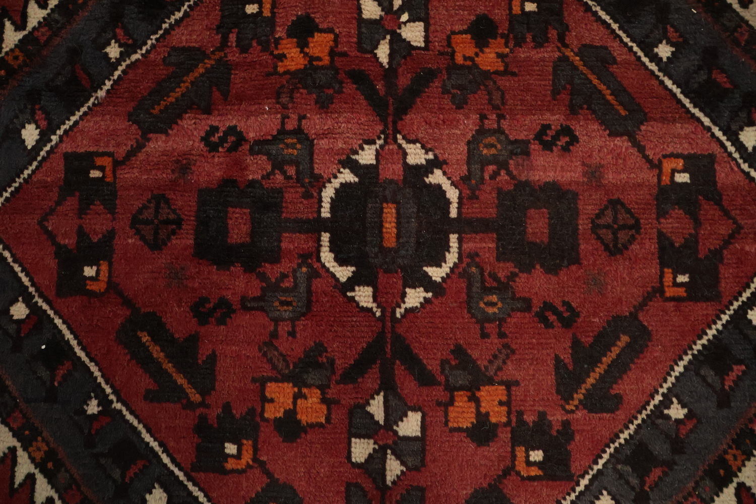 Bold Persian Shiraz Tribal Area Rug with Classic Diamond Pattern 7x10