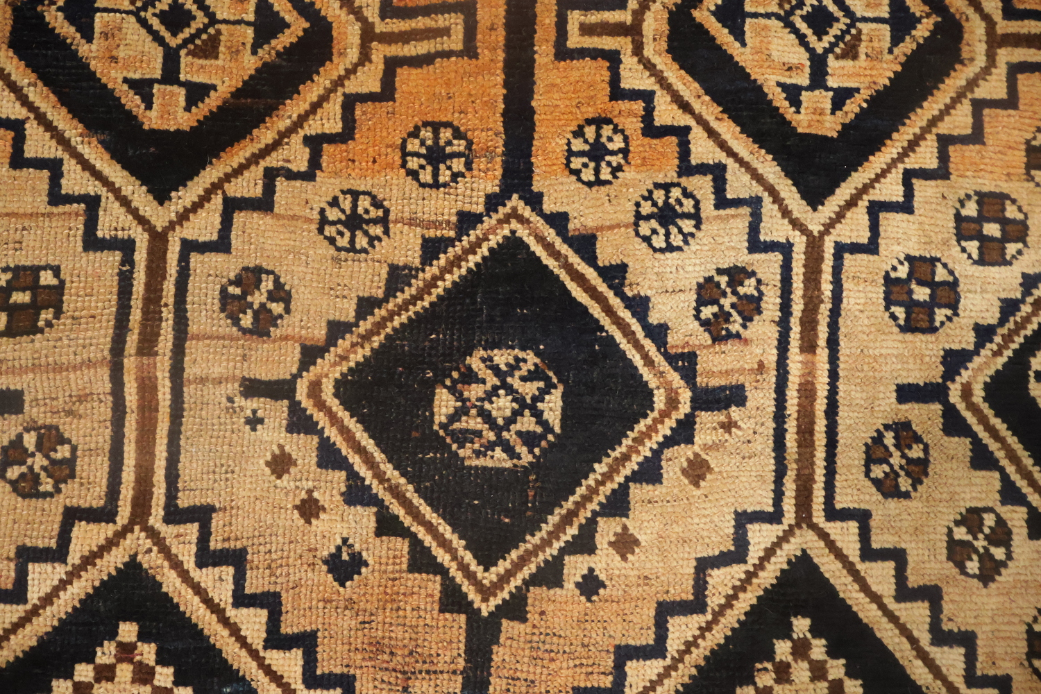 Geometric Wool Qashqai Persian Area Rug 5x9