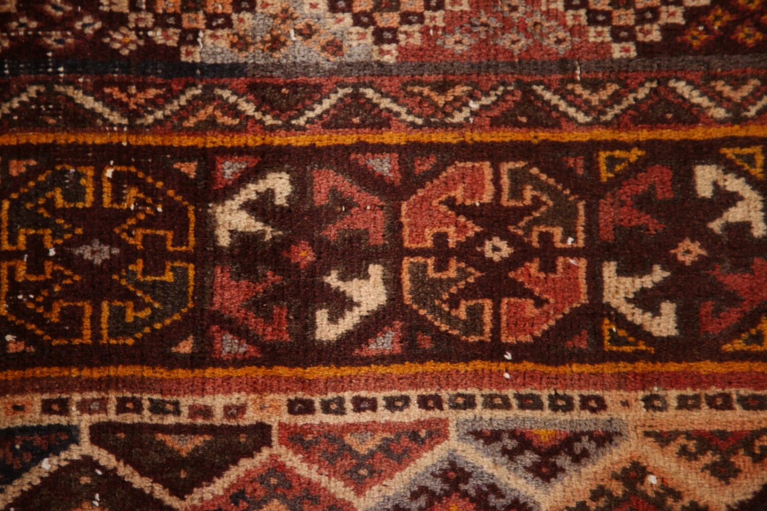 Antique Shiraz Persian Area Rug 5x8