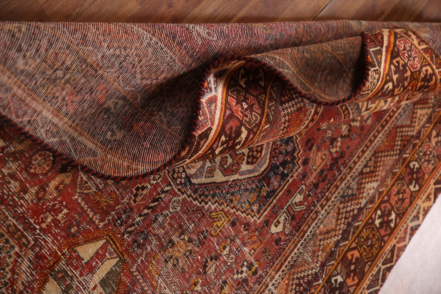 Antique Shiraz Persian Area Rug 5x8