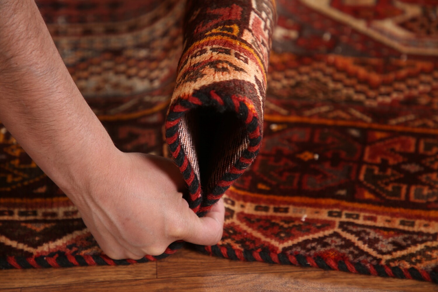 Antique Shiraz Persian Area Rug 5x8