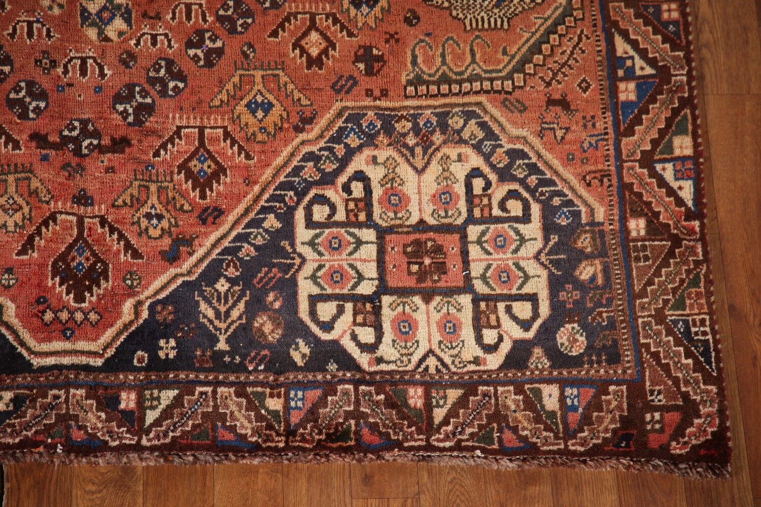 Antique Vegetable Dye Shiraz Persian Area Rug 5x8