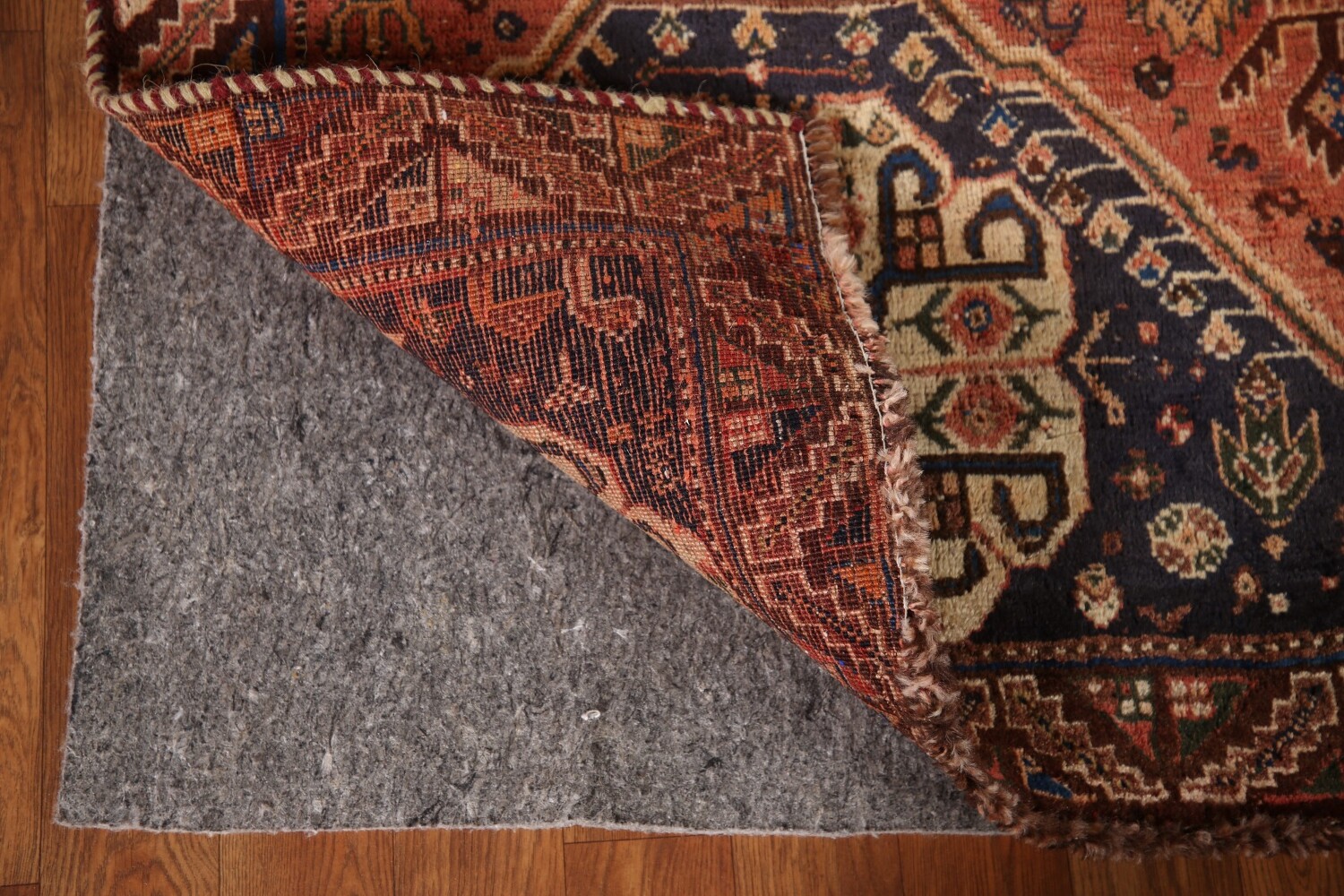 Antique Vegetable Dye Shiraz Persian Area Rug 5x8