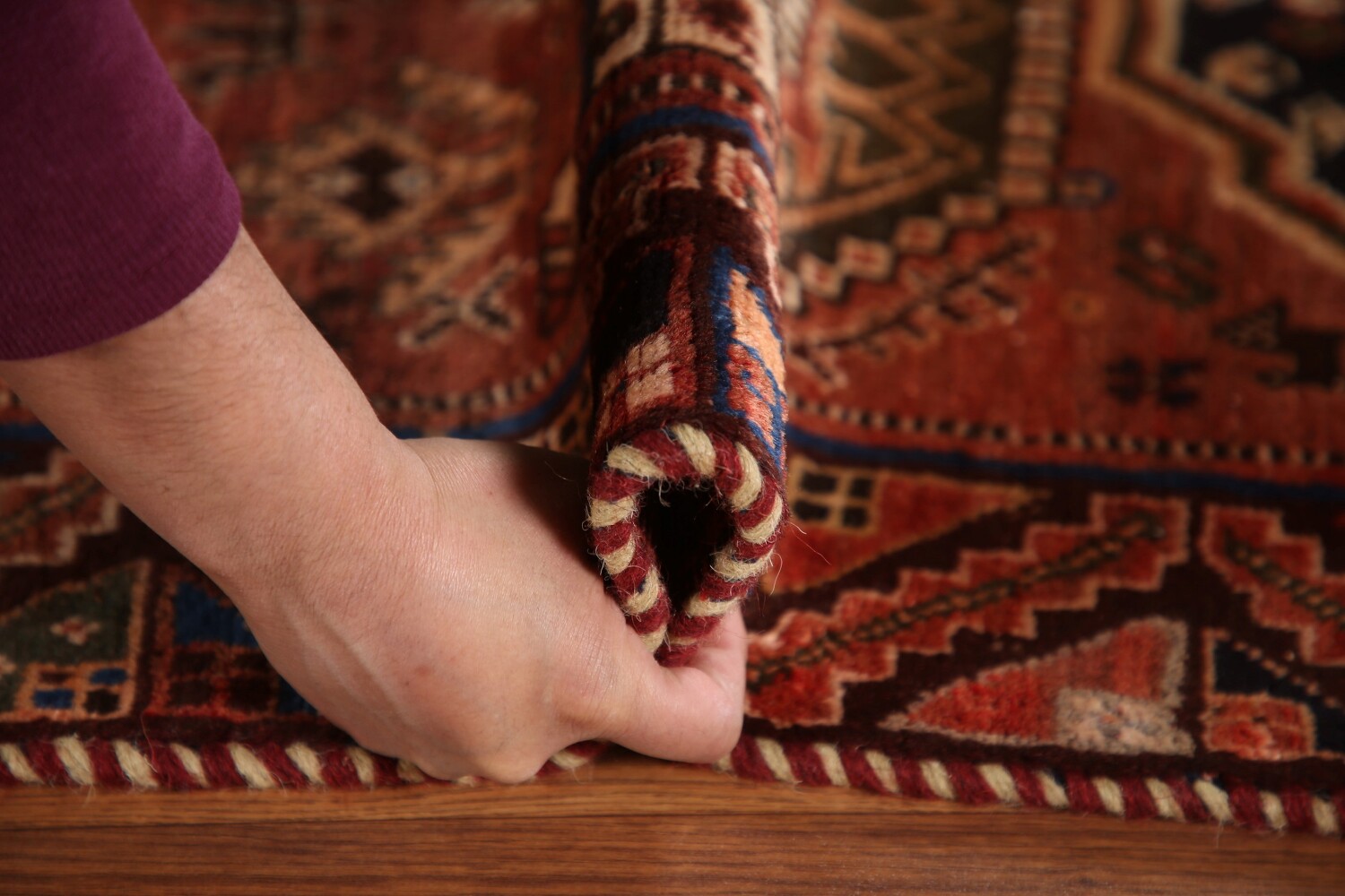 Antique Vegetable Dye Shiraz Persian Area Rug 5x8