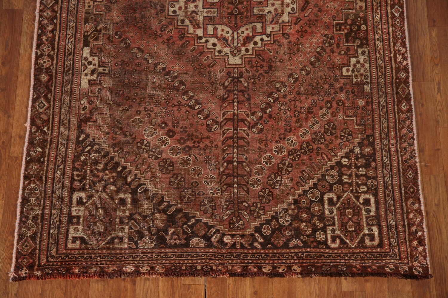 Antique Qashqai Persian Area Rug 5x8