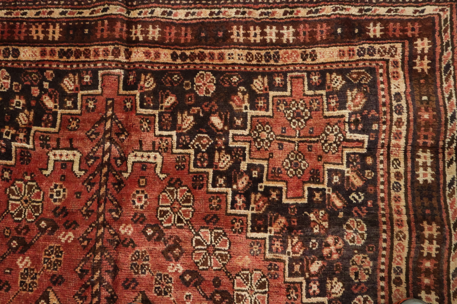 Vintage Wool Qashqai Persian Area Rug 5x8