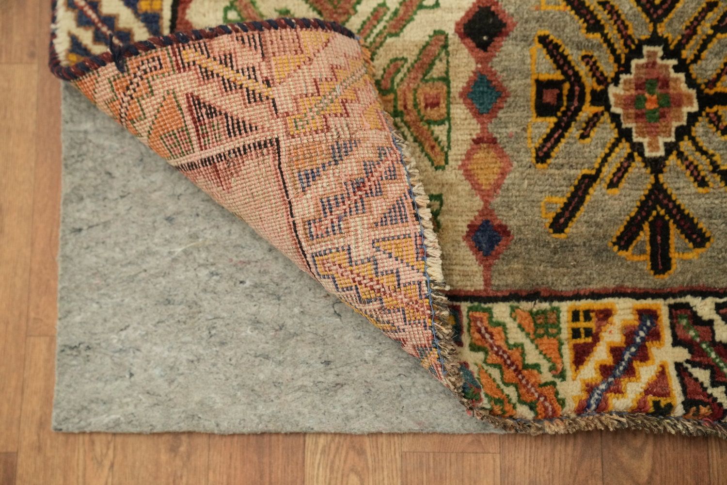 Geometric Shiraz Persian Rug 4x7