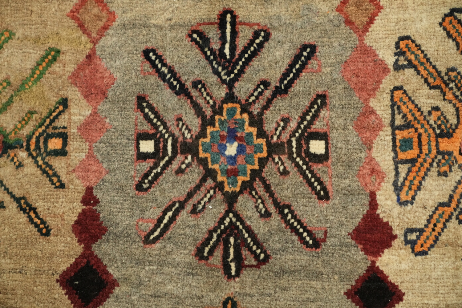 Geometric Shiraz Persian Rug 4x7