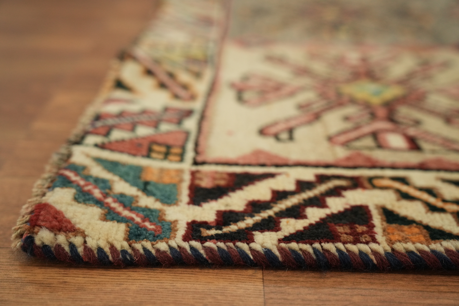 Geometric Shiraz Persian Rug 4x7