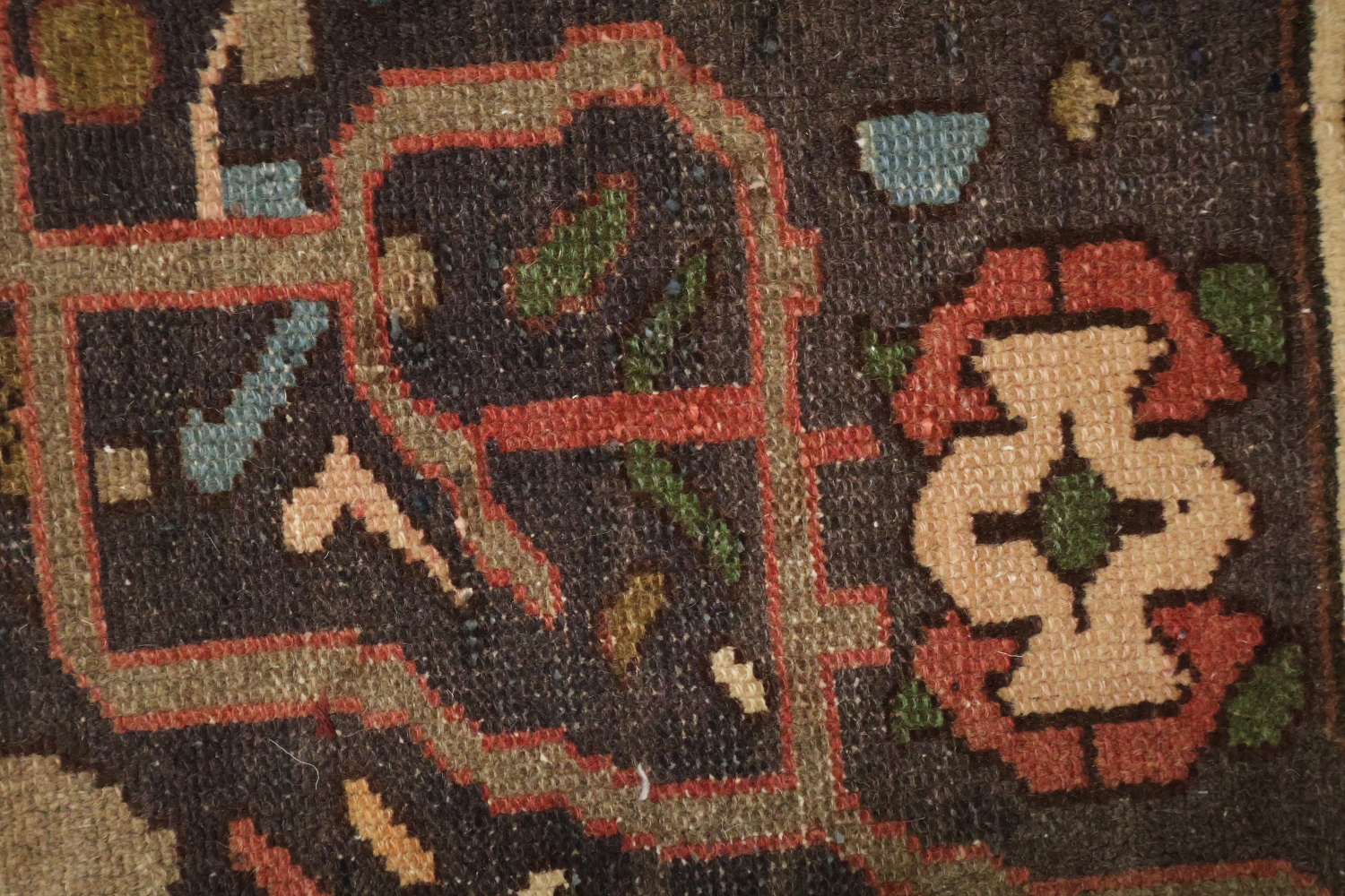 Geometric Bakhtiari Persian Area Rug 7x10
