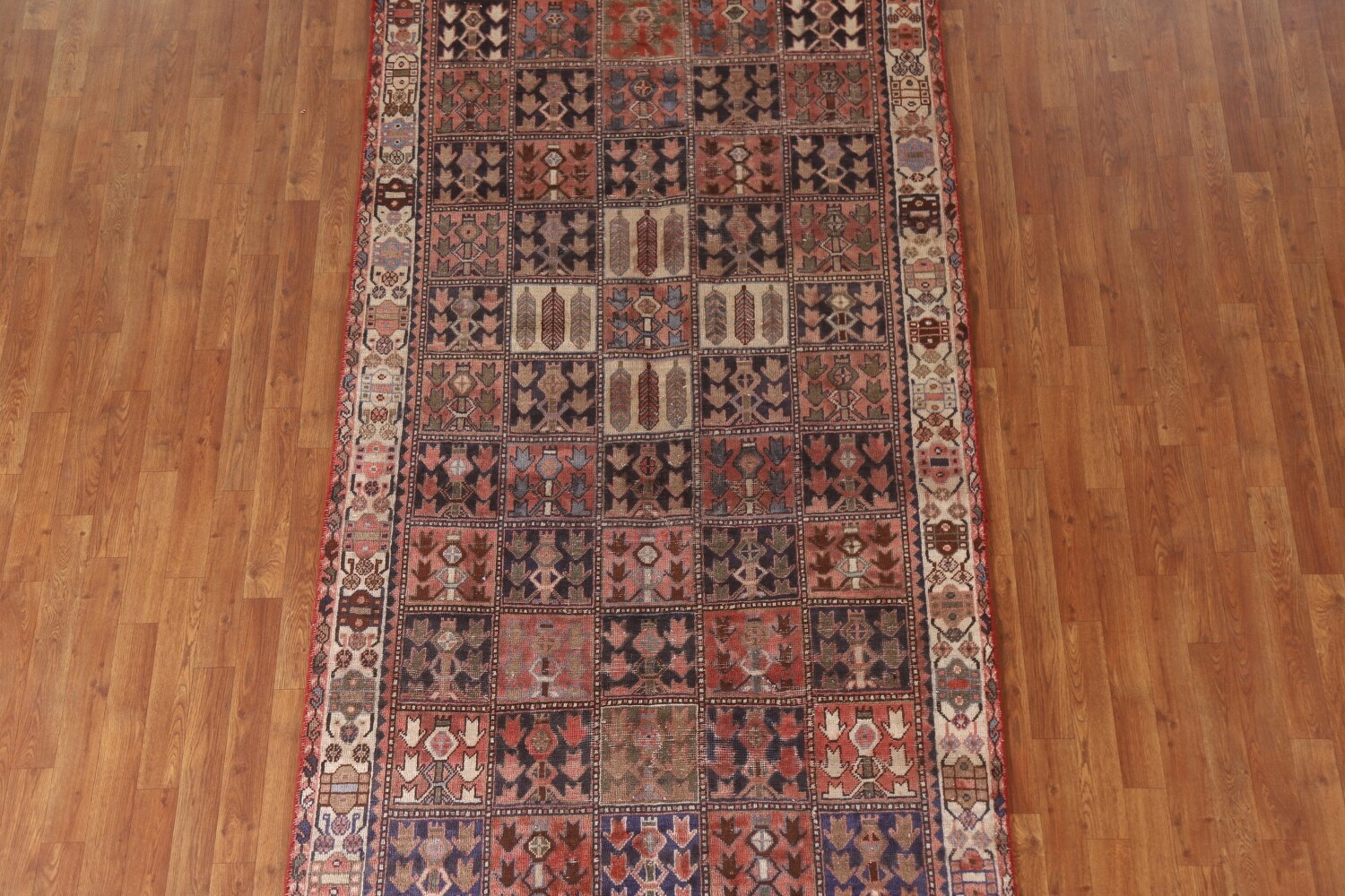 Garden Design Bakhtiari Persian Area Rug 5x9