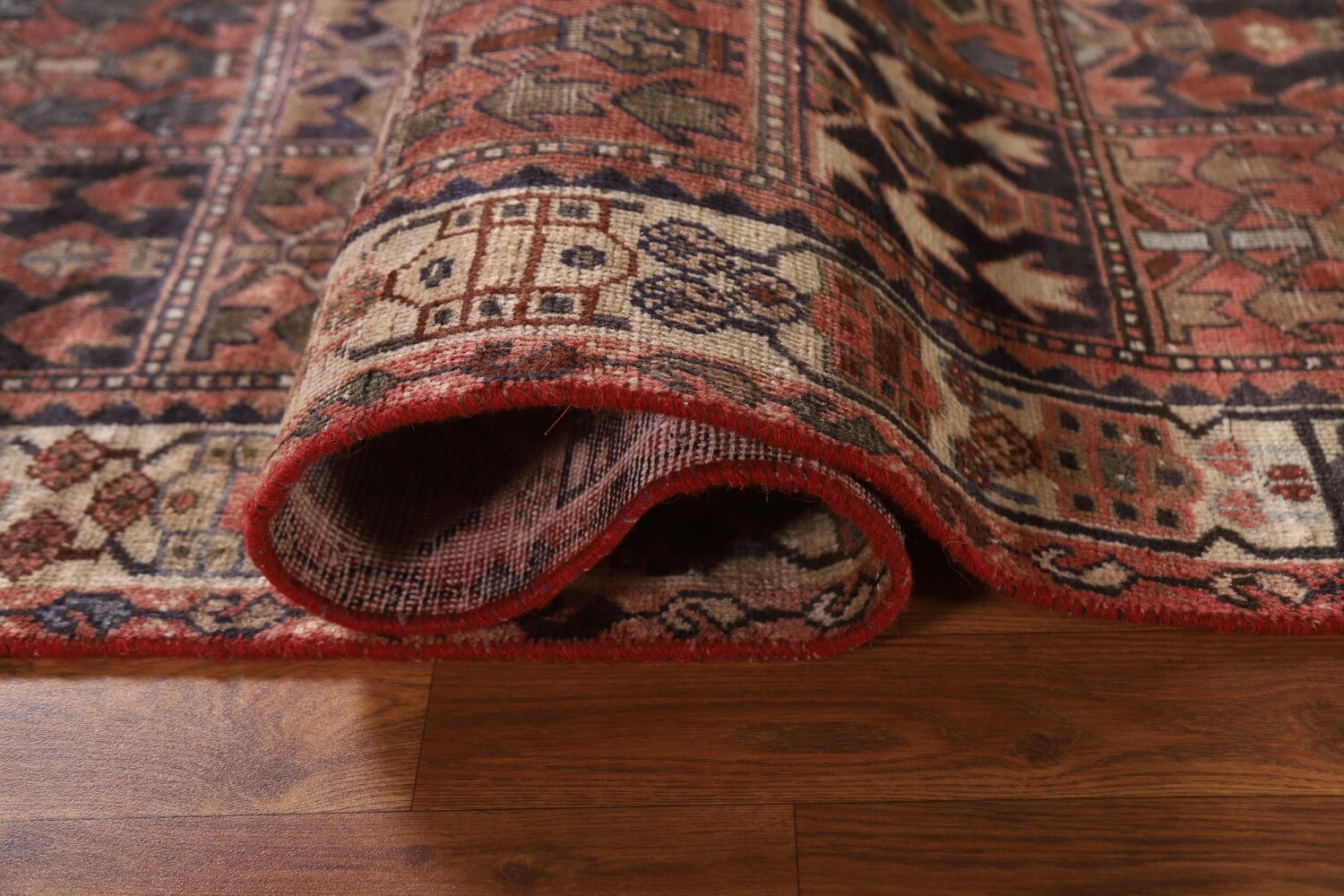Garden Design Bakhtiari Persian Area Rug 5x9