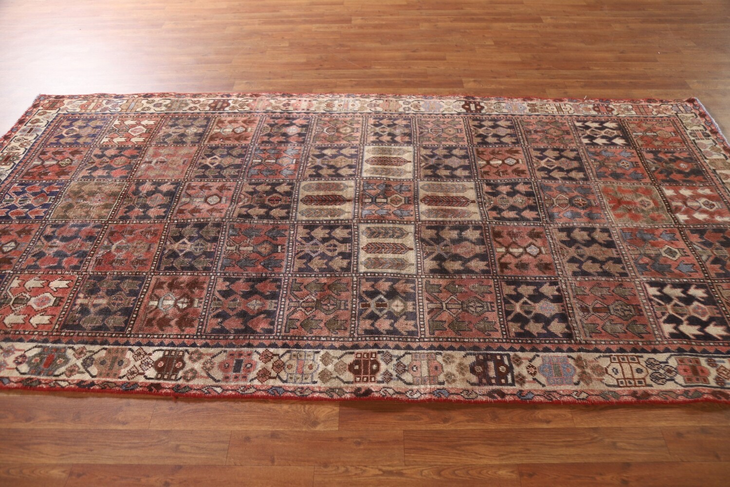 Garden Design Bakhtiari Persian Area Rug 5x9