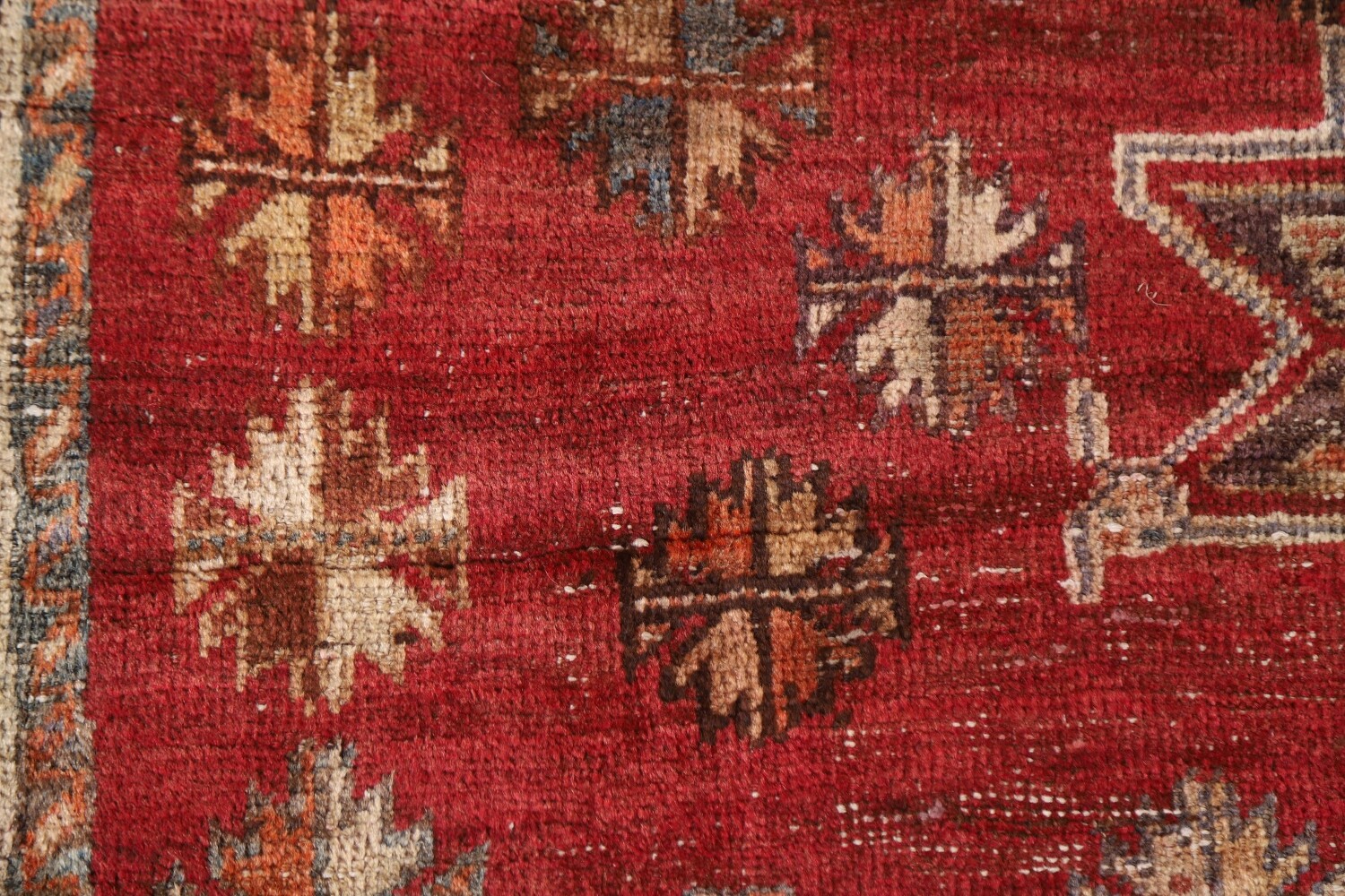 Antique Geometric Shiraz Persian Runner Rug 4x9