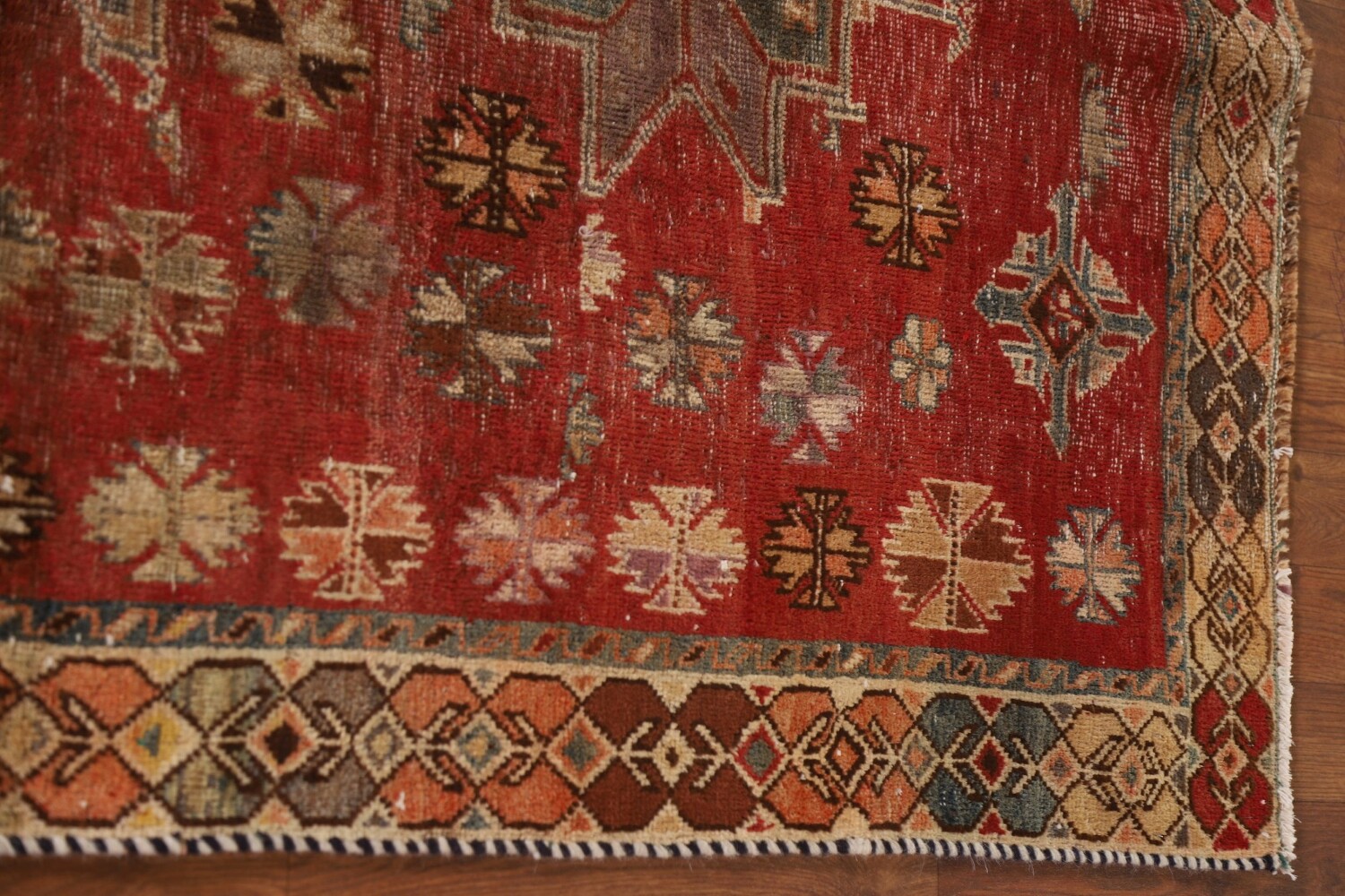 Antique Geometric Shiraz Persian Runner Rug 4x9