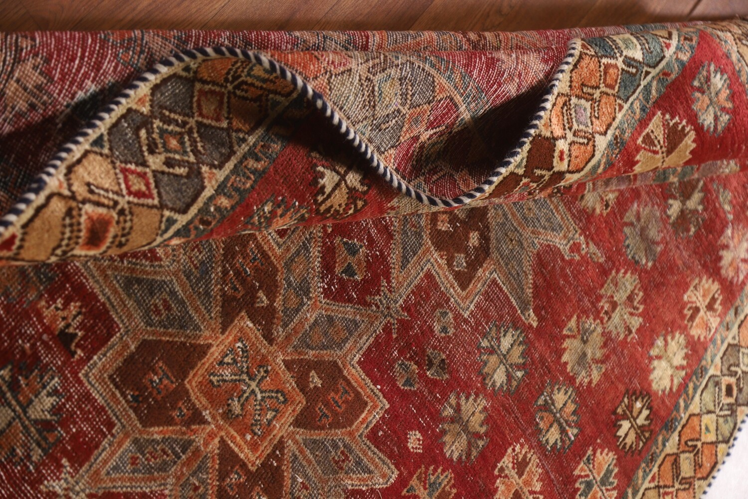 Antique Geometric Shiraz Persian Runner Rug 4x9