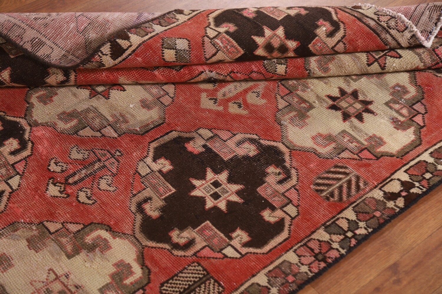 All-Over Geometric Bakhtiari Persian Area Rug 5x9