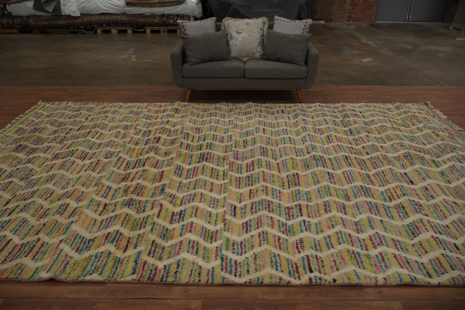 Intricate Zigzag Pattern Moroccan Large Rug 9x15 in Earthy Tones