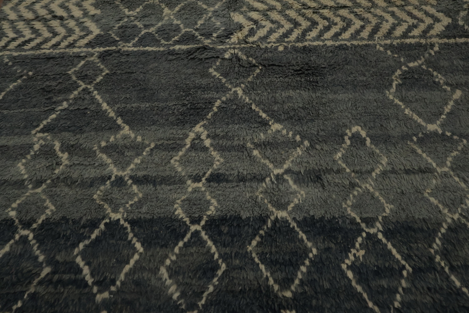 Chic Geometric Moroccan Large Rug 10x15 for Modern and Stylish Decor