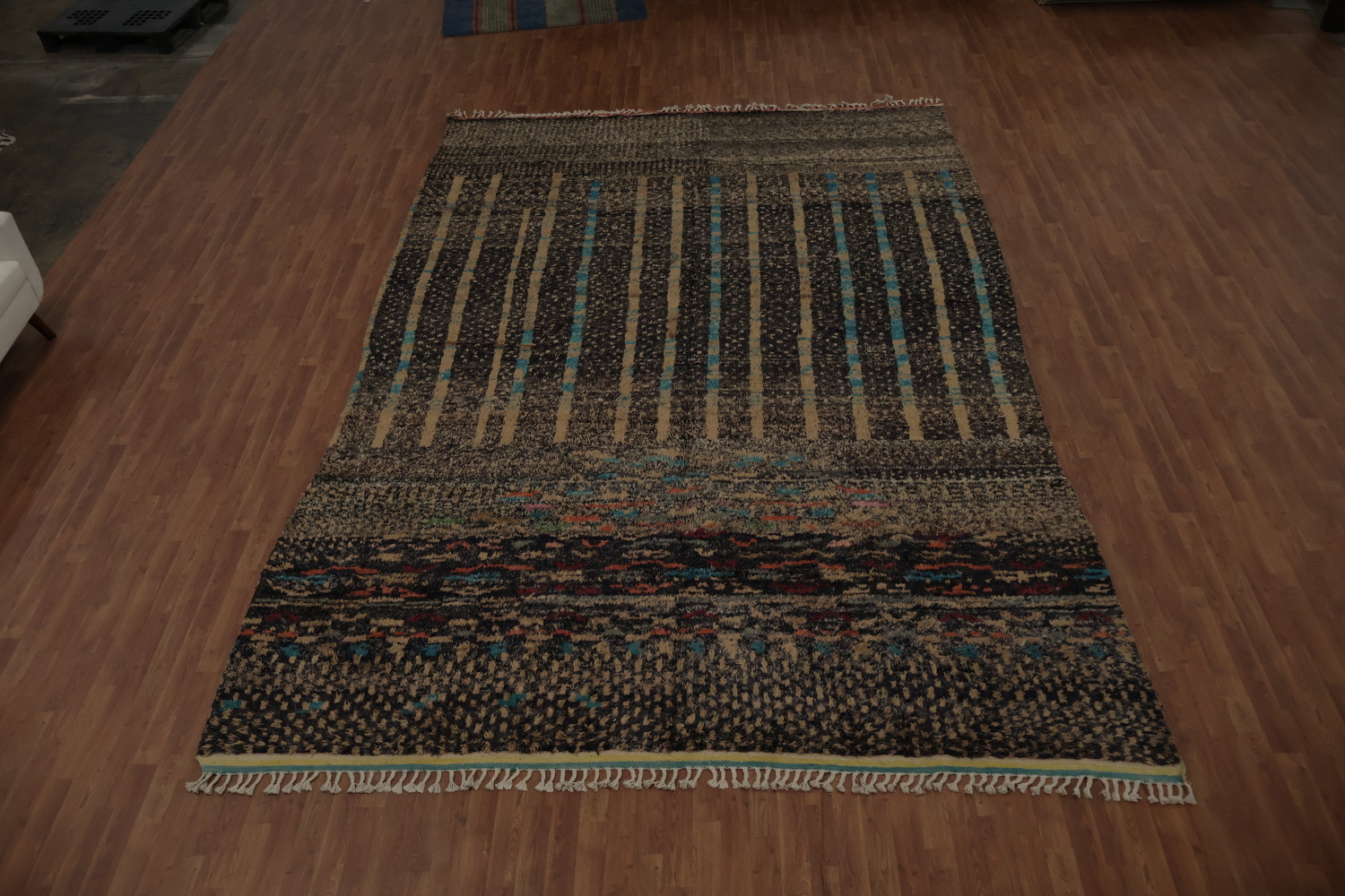 Artisan-Crafted Moroccan Large Area Rug 10x14 A Touch of Elegance