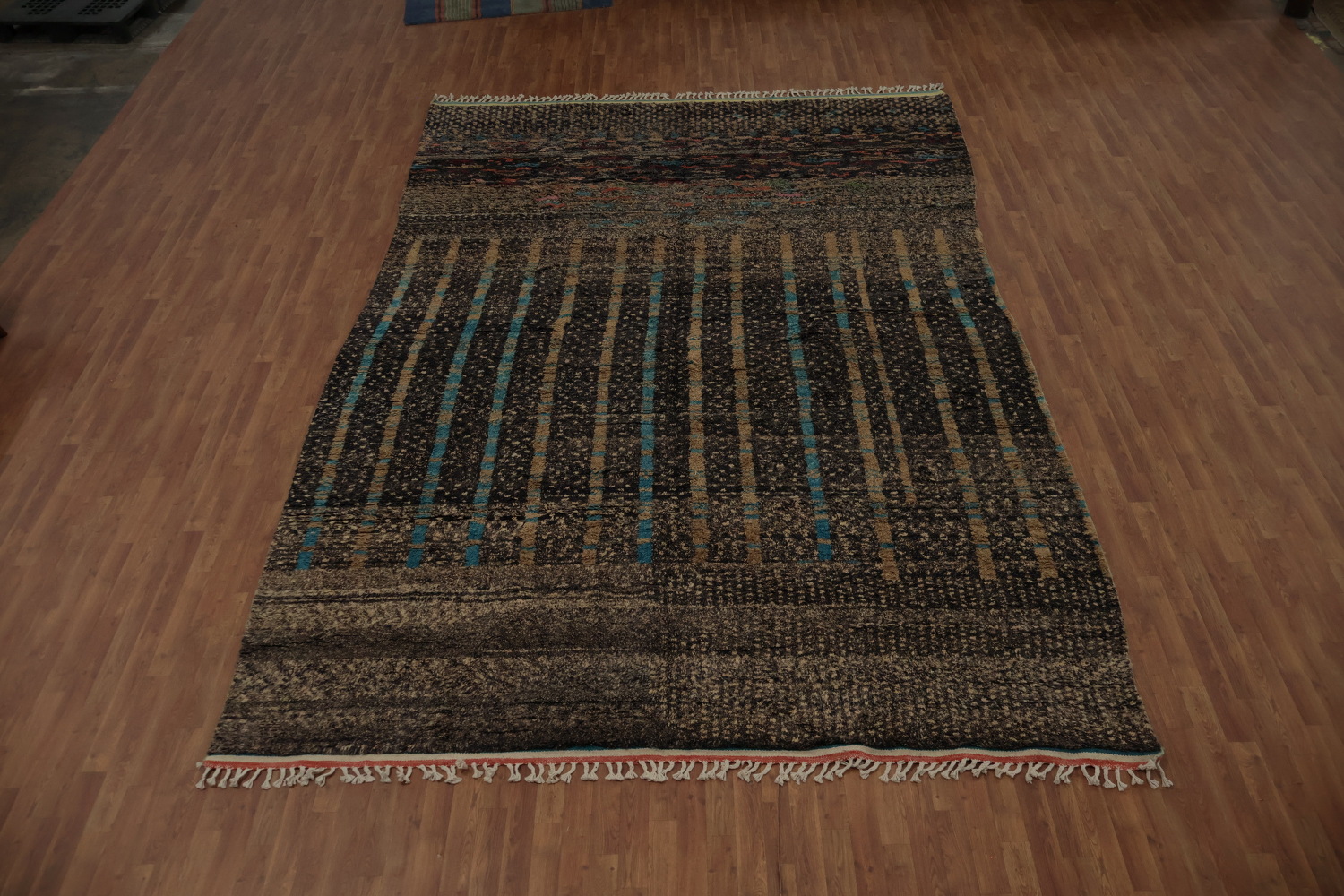 Artisan-Crafted Moroccan Large Area Rug 10x14 A Touch of Elegance