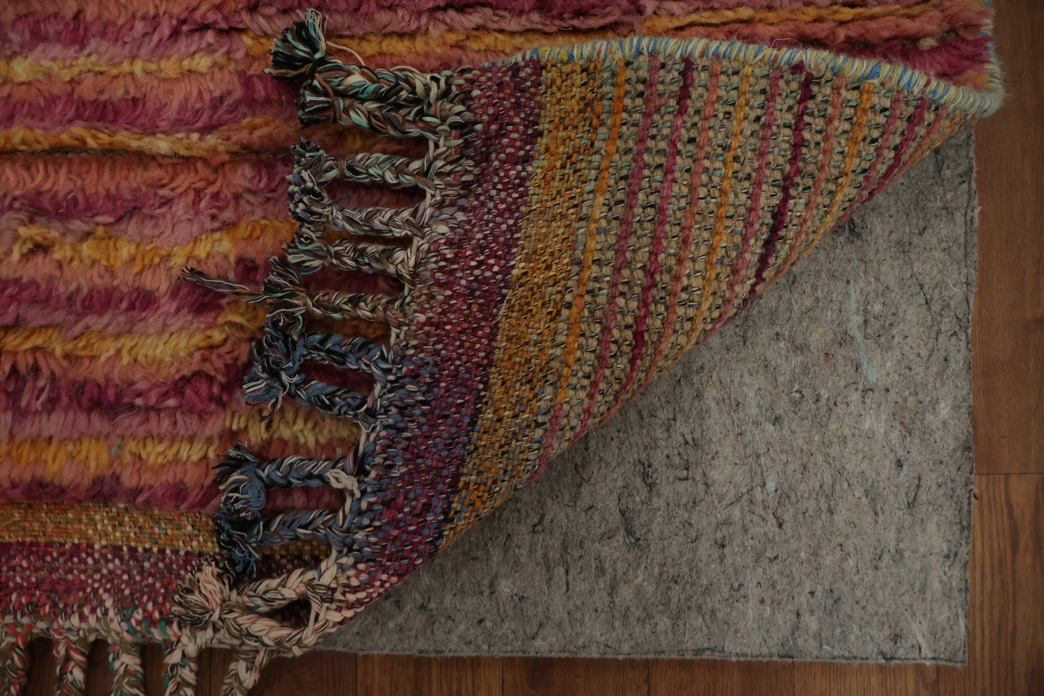Chic Moroccan Area Rug 6x10 Contrasting Border Accents