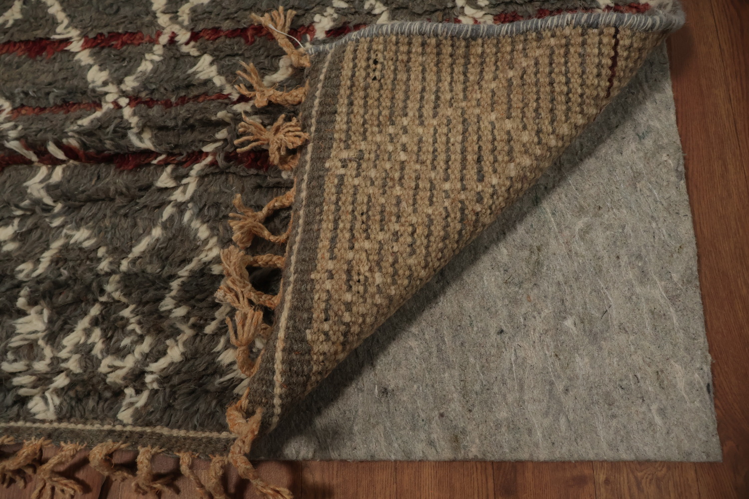 Stylish Moroccan Area Rug 8x11 with Subtle Lattice Detailing
