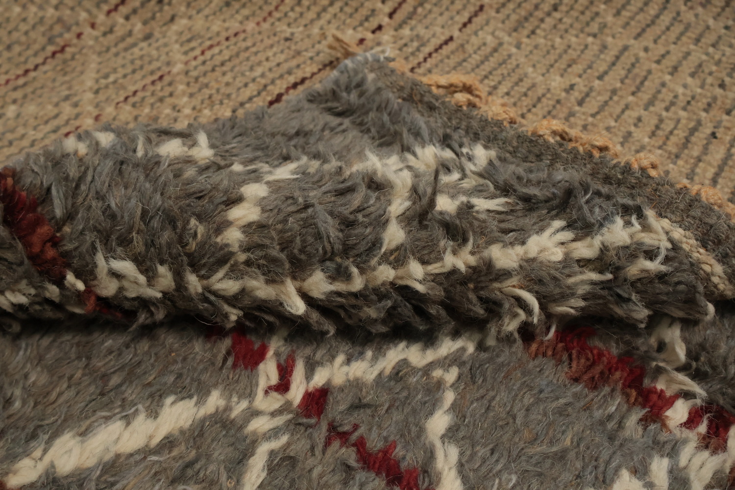 Stylish Moroccan Area Rug 8x11 with Subtle Lattice Detailing
