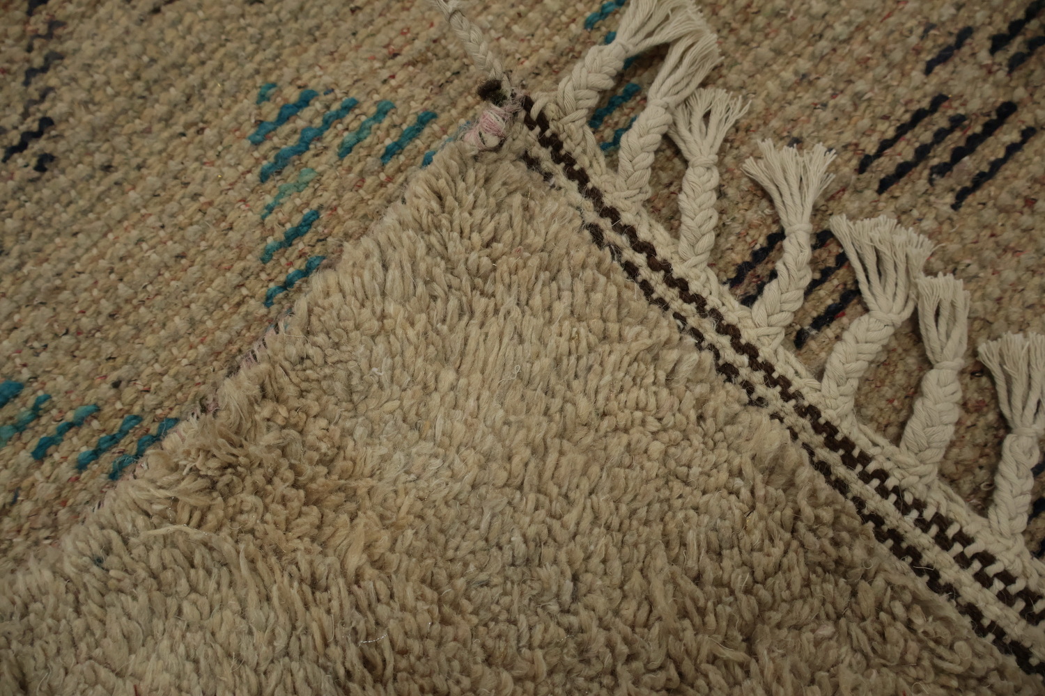 Decorate with This Eclectic Gem Colorful Moroccan Area Rug 9x12