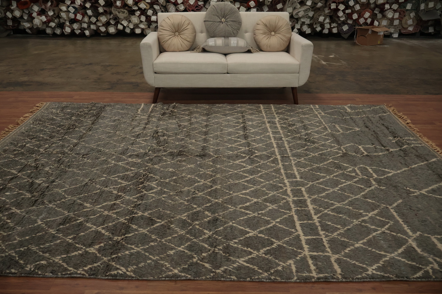 Chic Moroccan Area Rug 8x11 with Unique Geometric Motifs