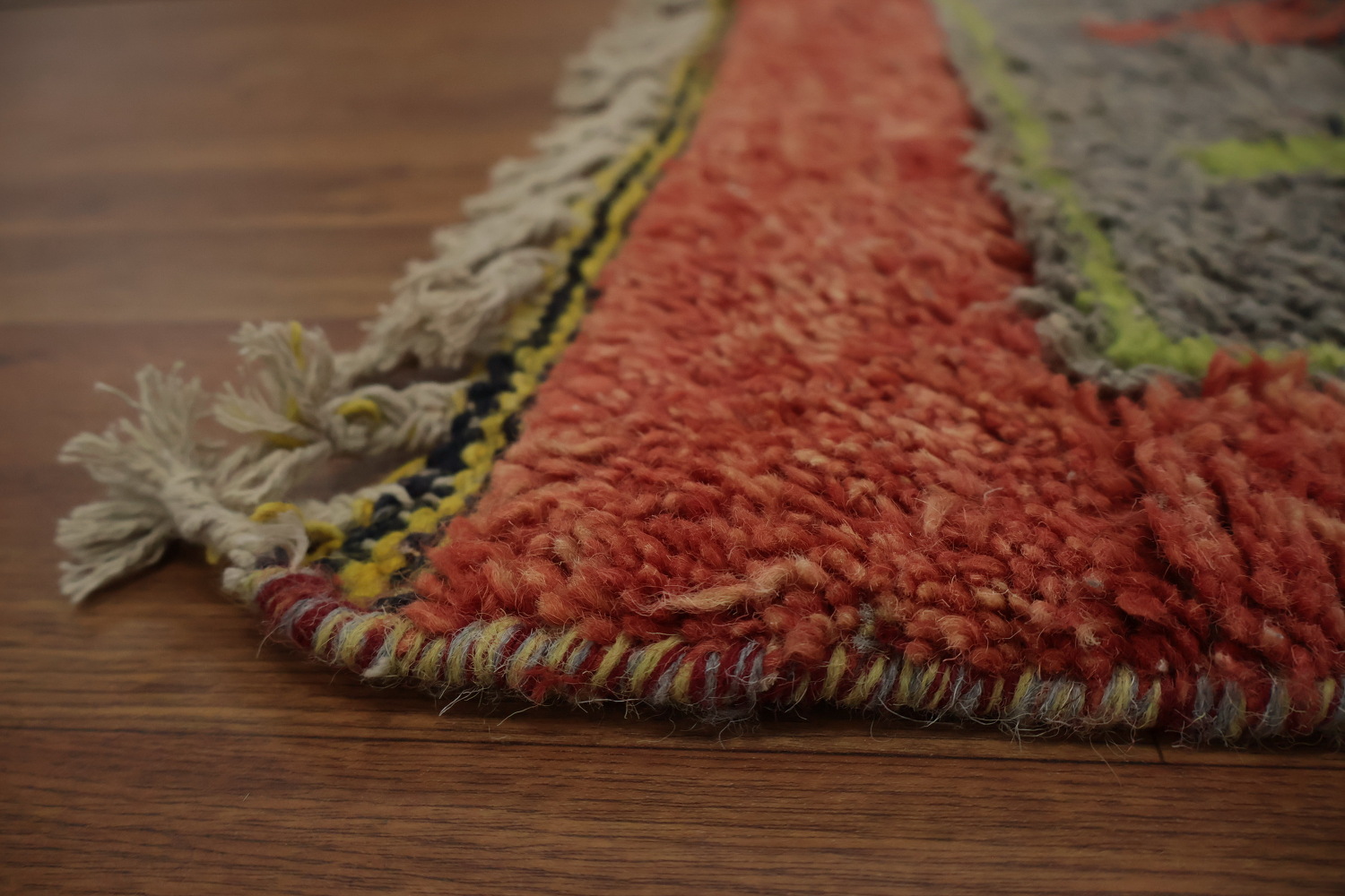Vibrant Design Moroccan Area Rug 7x10 with Bold Geometric Motifs