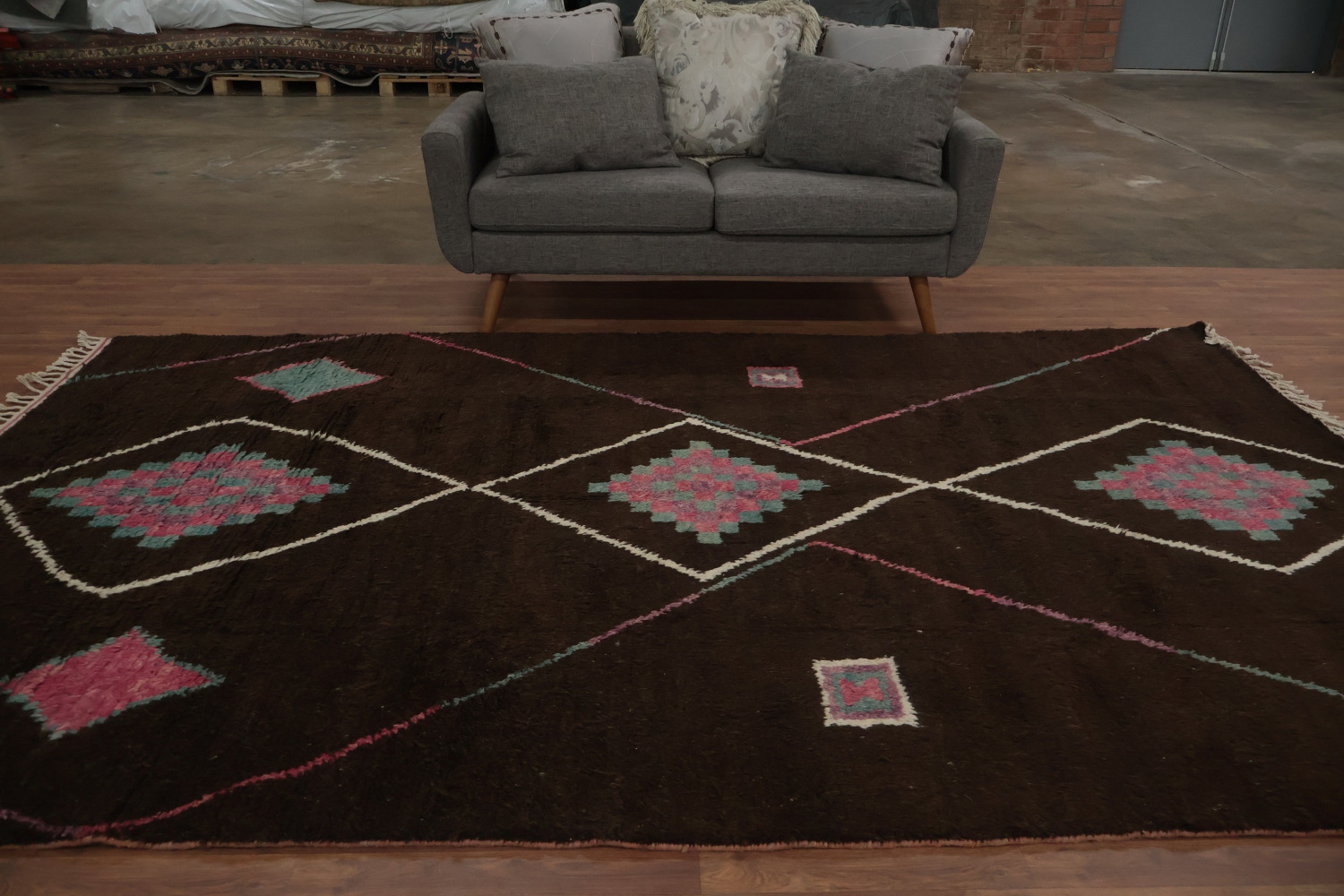 Chic Moroccan Area Rug 7x11 with Diamond Patterns