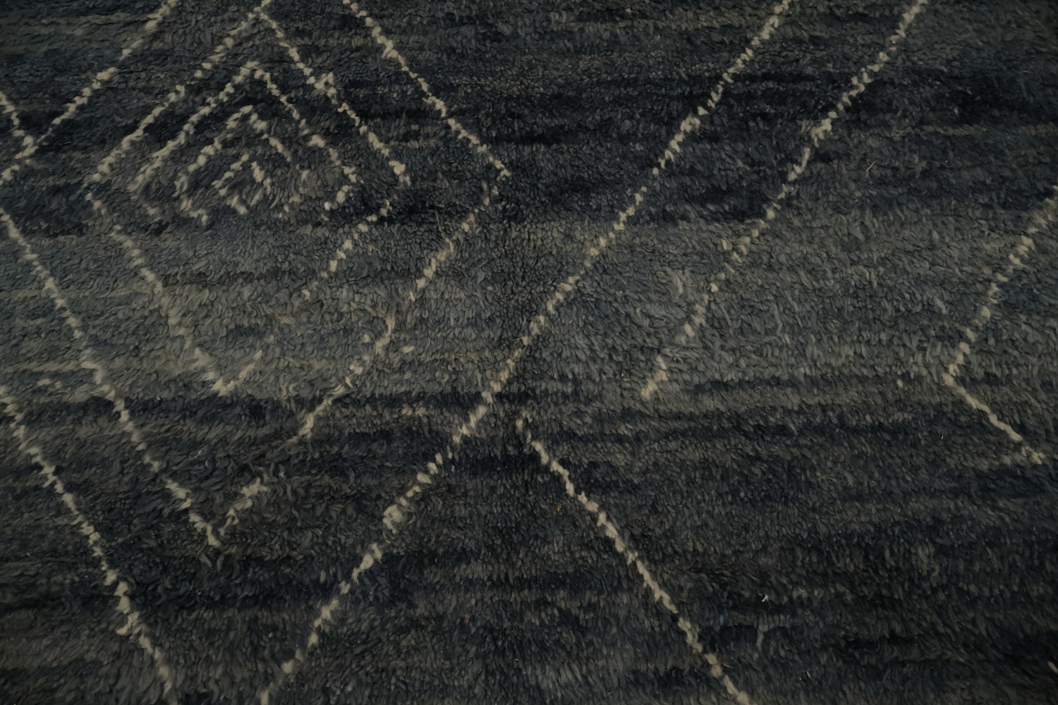 Elegant Moroccan Large Rug 10x15 for Modern Living Rooms