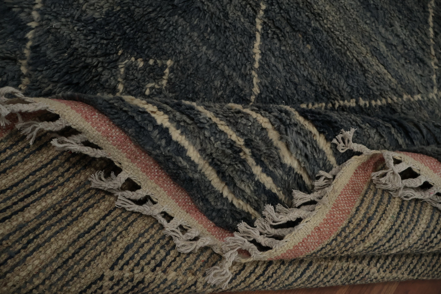 Elegant Moroccan Large Rug 10x15 for Modern Living Rooms