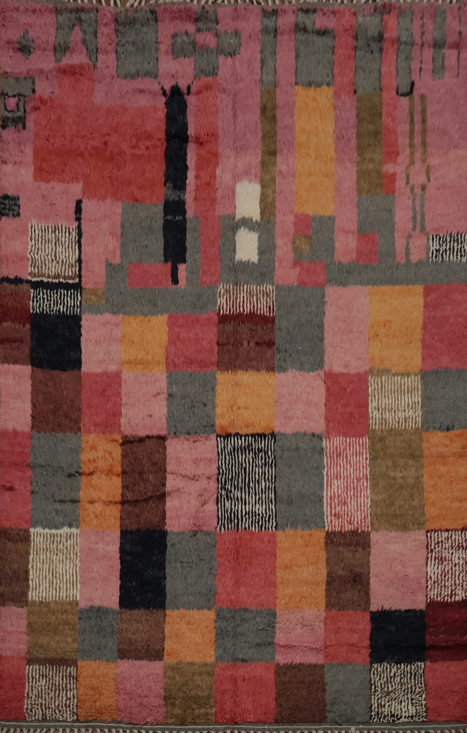 Artistic Rectangles Moroccan Area Rug 8x10 for Creative Interiors