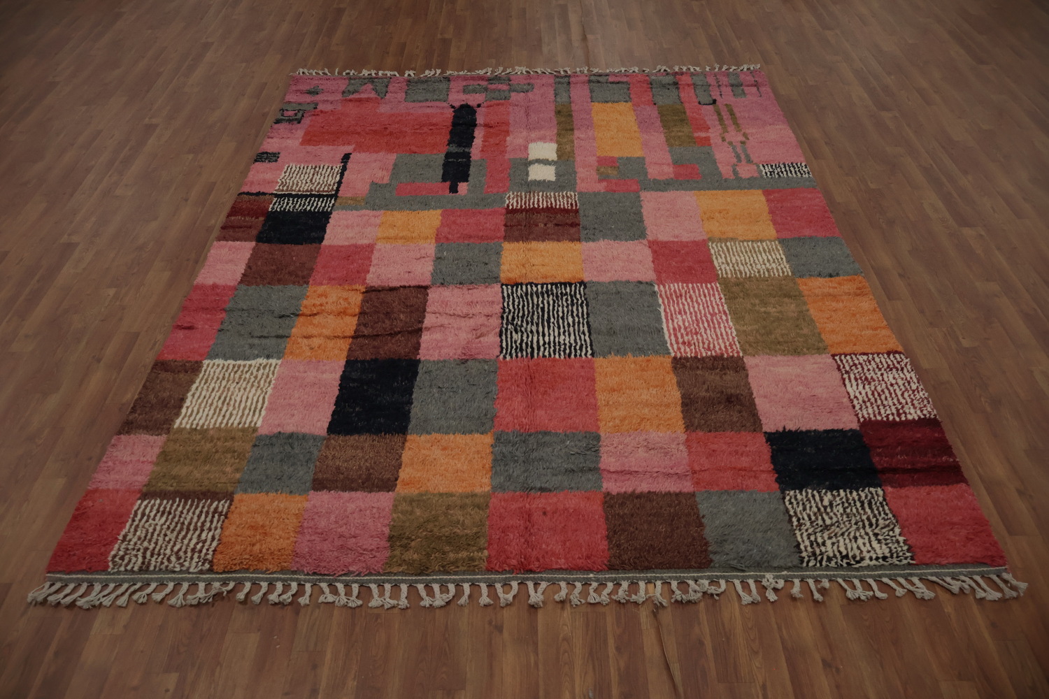 Artistic Rectangles Moroccan Area Rug 8x10 for Creative Interiors