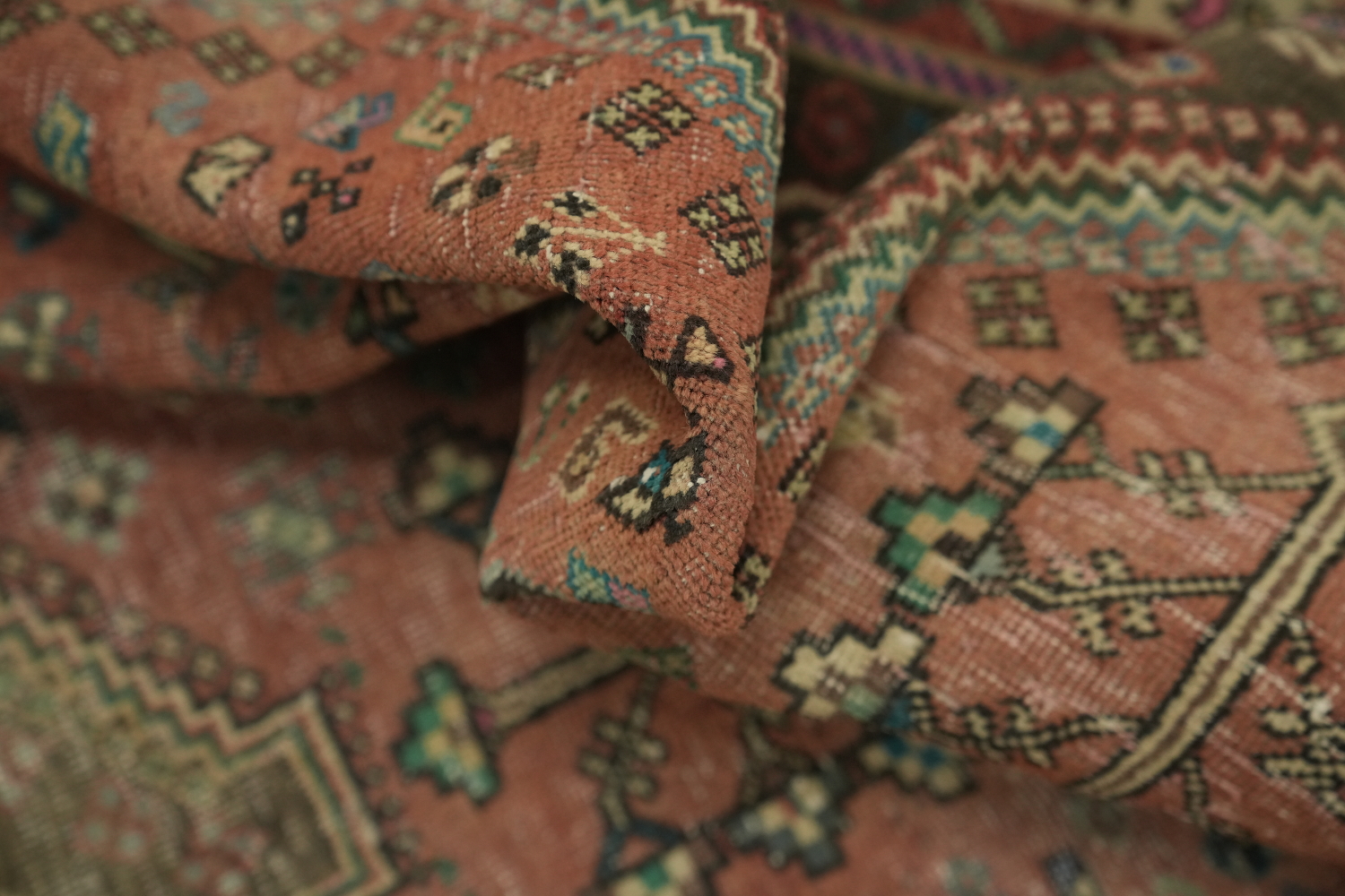 Tribal Geometric Shiraz Persian Rug 5x7