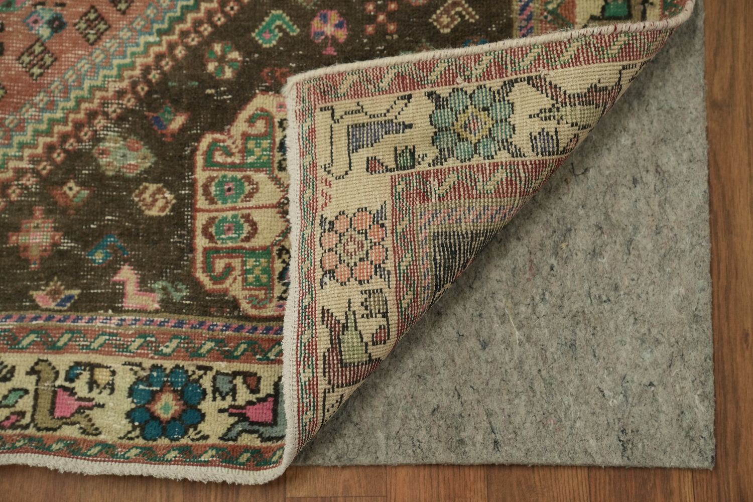 Tribal Geometric Shiraz Persian Rug 5x7