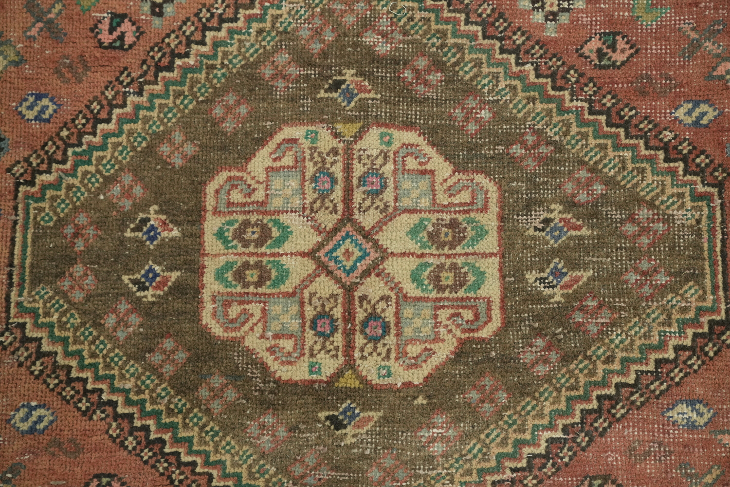 Tribal Geometric Shiraz Persian Rug 5x7
