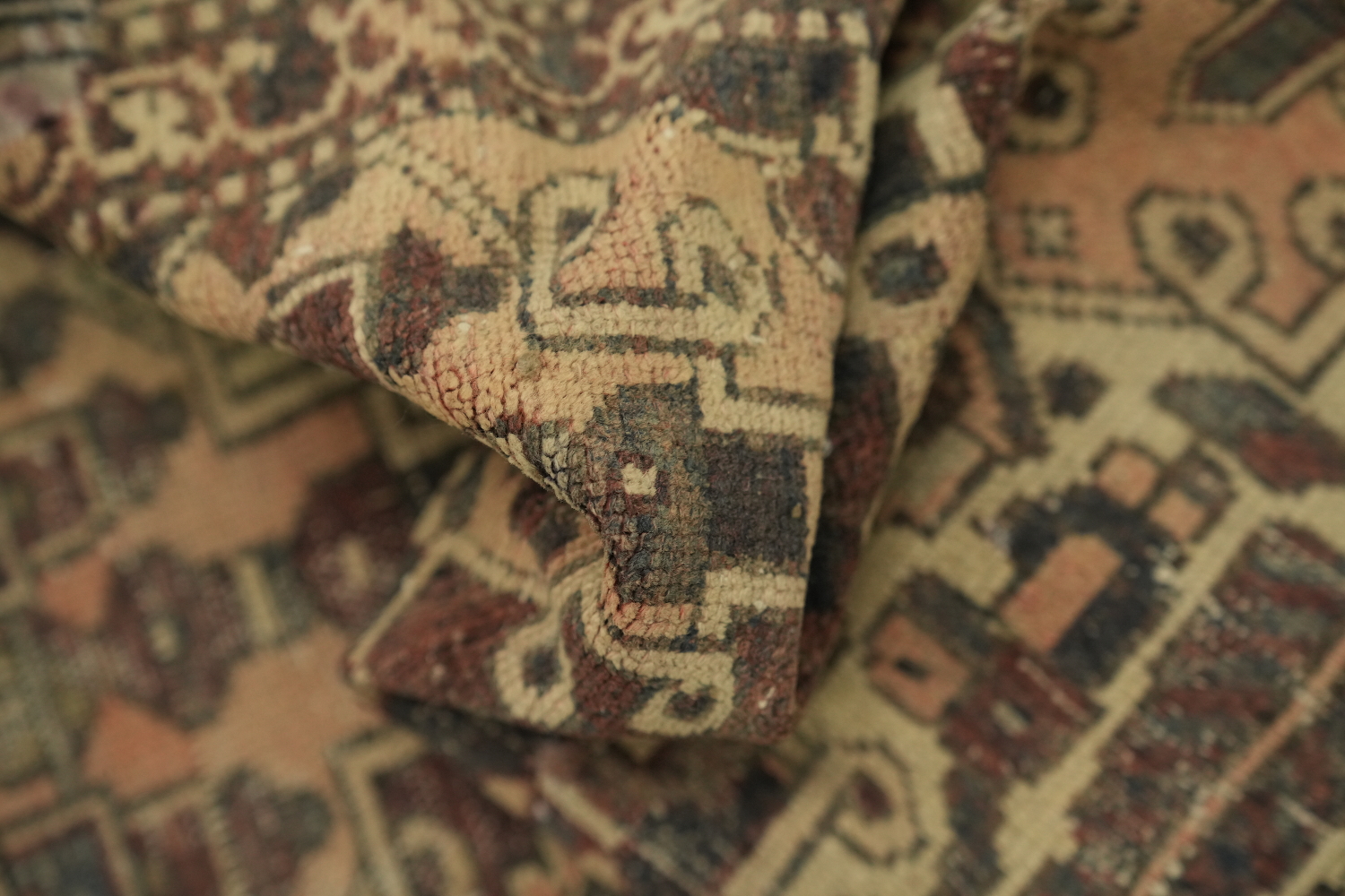 Distressed Bakhtiari Persian Area Rug 5x10