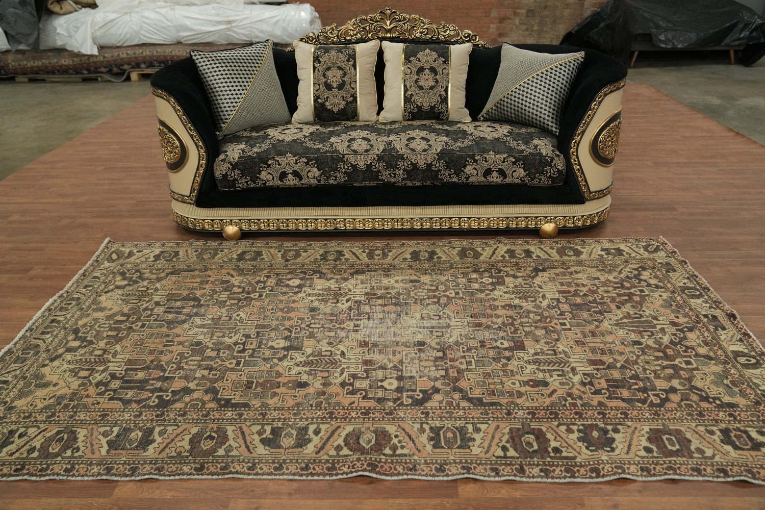 Distressed Bakhtiari Persian Area Rug 5x10