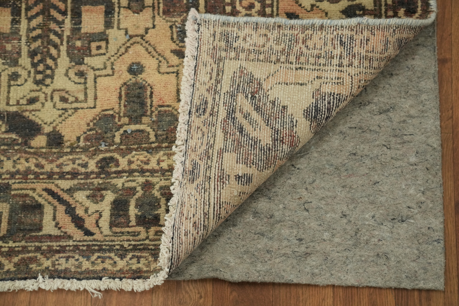 Distressed Bakhtiari Persian Area Rug 5x10
