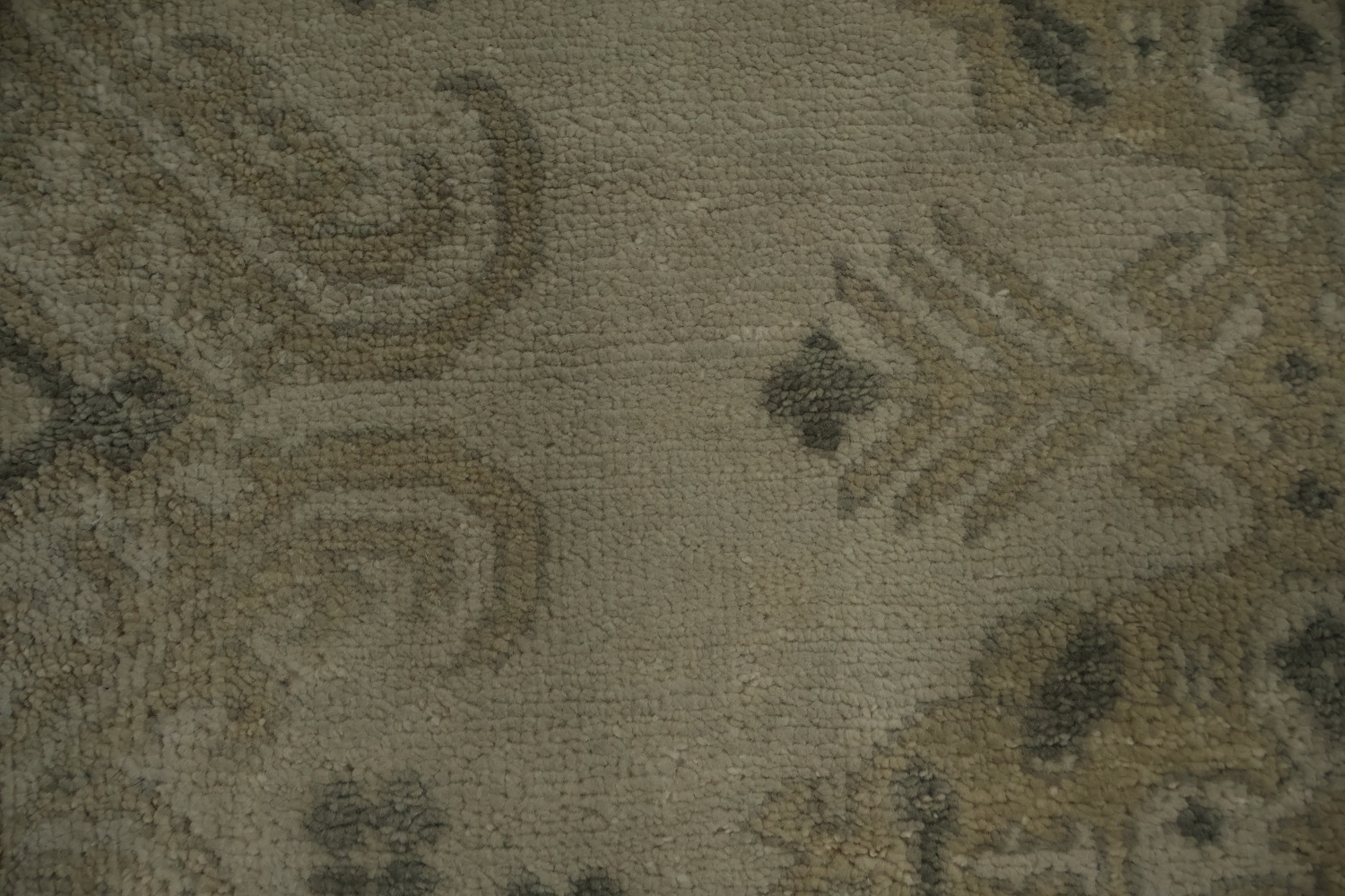 Elegant Oushak Area Rug 8x10 for a Timeless Home Aesthetic
