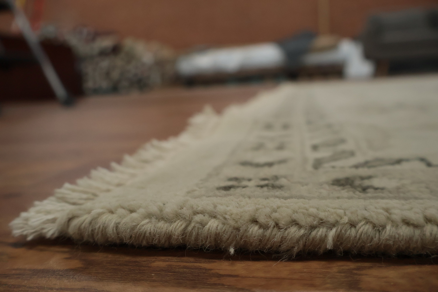 Exquisite Oushak Area Rug 8x10 Featuring Ornate Craftsmanship